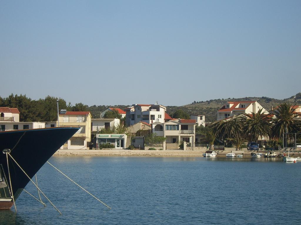 Apartments Villa Erik Rogoznica  Eksteriør billede